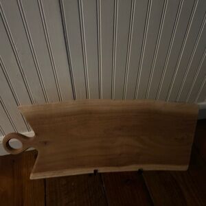 Wooden Cutting Board with Handle